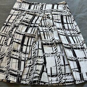 Cleo Black and white skirt